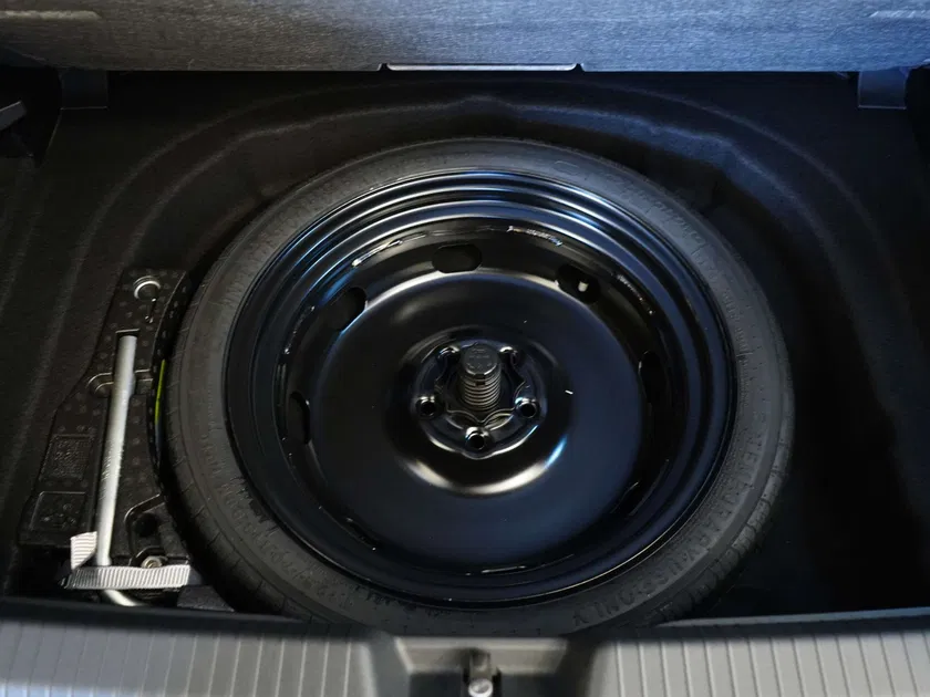 Volkswagen Golf – Image 5