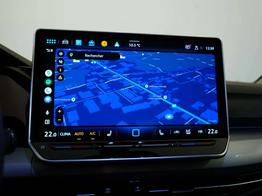 Volkswagen Golf – Image 23