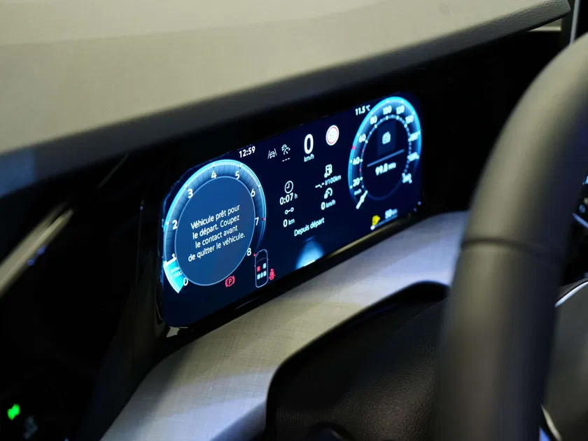 Volkswagen Golf – Image 27