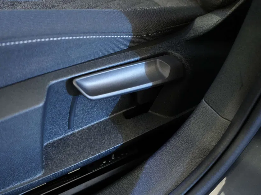 Volkswagen Golf – Image 23