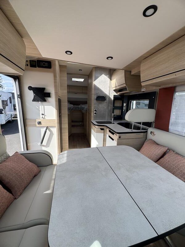 camping-car RAPIDO 666F Edition 65ans NEUF