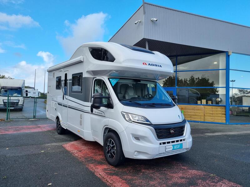 camping-car ADRIA CORAL XL AXESS 650 DK NEUF