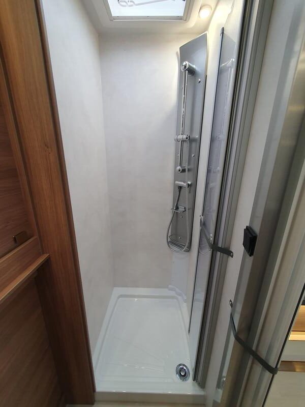 camping-car PILOTE P 696 D EVIDENCE PLUS NEUF