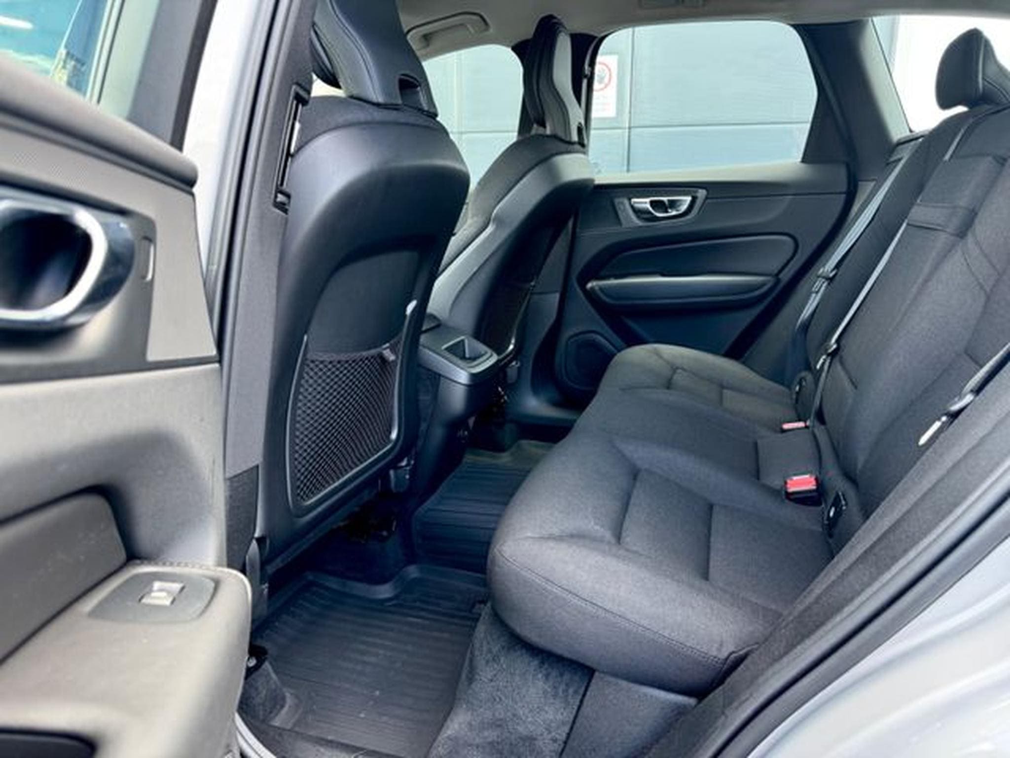 Volvo XC60 – Image 9